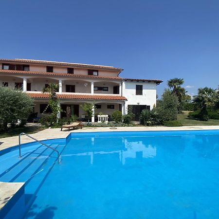 Residence Angiolina Nova Vas  外观 照片